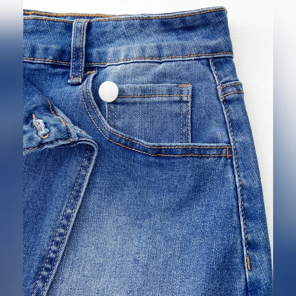 Cross the Line Denim Skirt - Picture 7 of 9